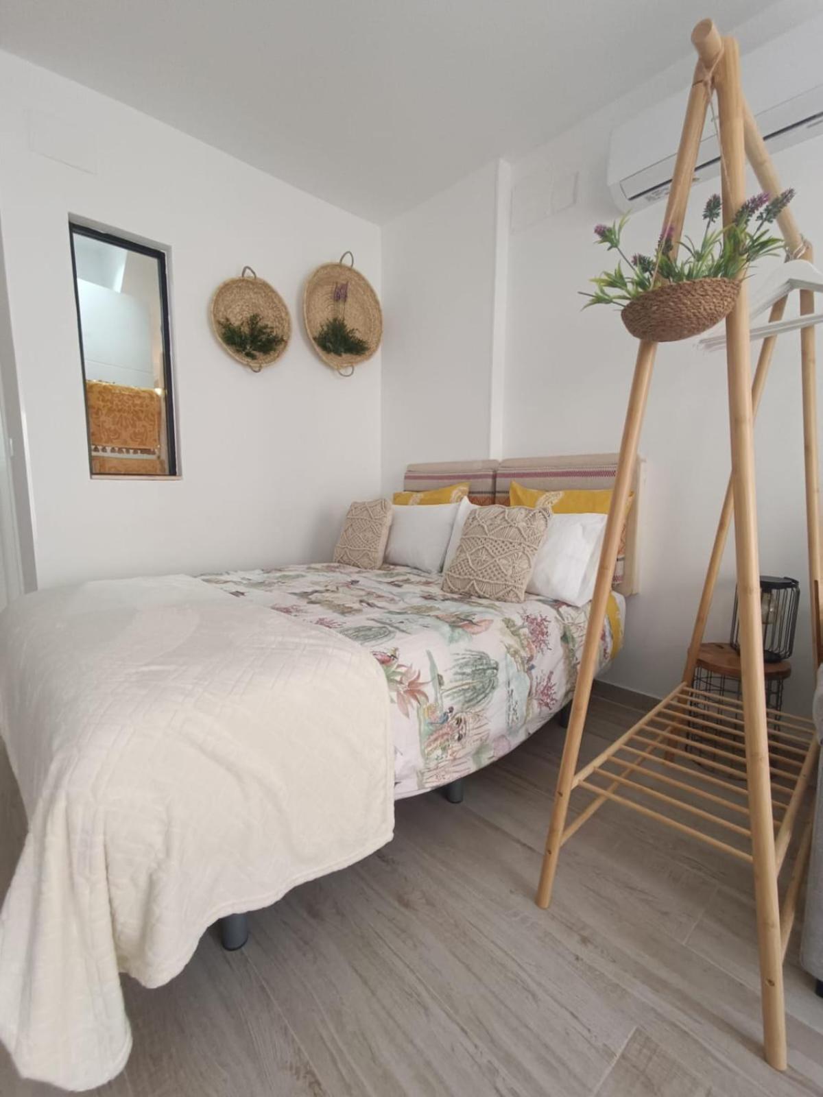 Ferienwohnung Agua Viva Tierra Málaga Exterior foto